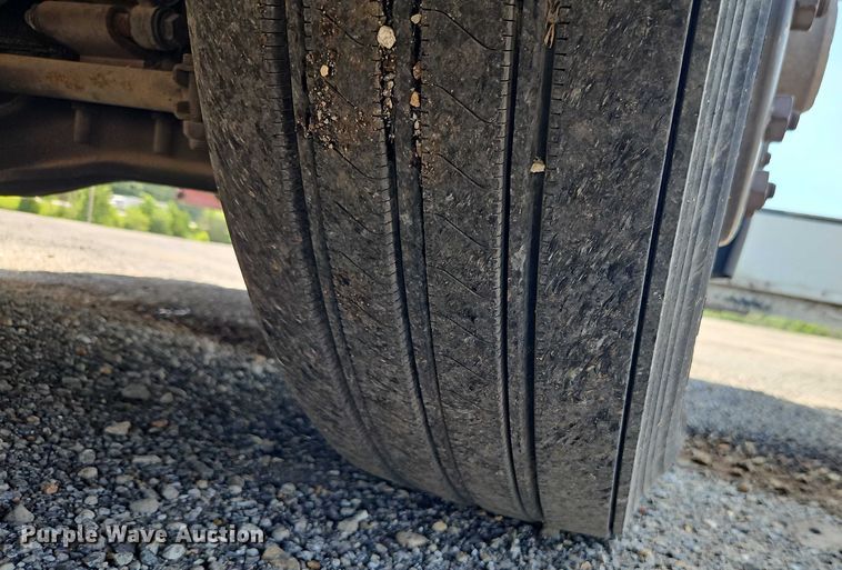 image for item EO4518 1998 Blue Bird F121640 coach bus