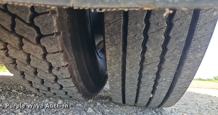 image for item EO4518 1998 Blue Bird F121640 coach bus