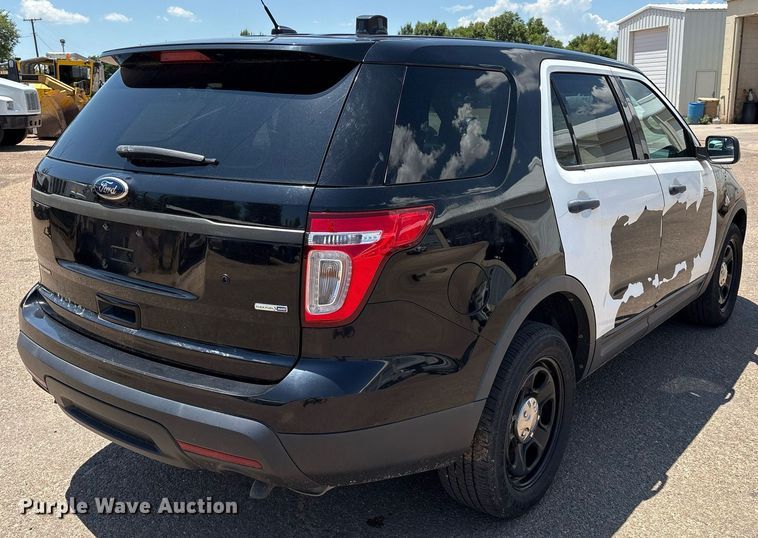 image for item EQ4600 2015 Ford Explorer Police Interceptor SUV