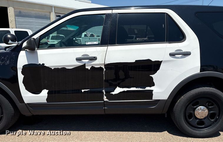 image for item EQ4600 2015 Ford Explorer Police Interceptor SUV