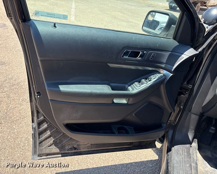 image for item EQ4600 2015 Ford Explorer Police Interceptor SUV