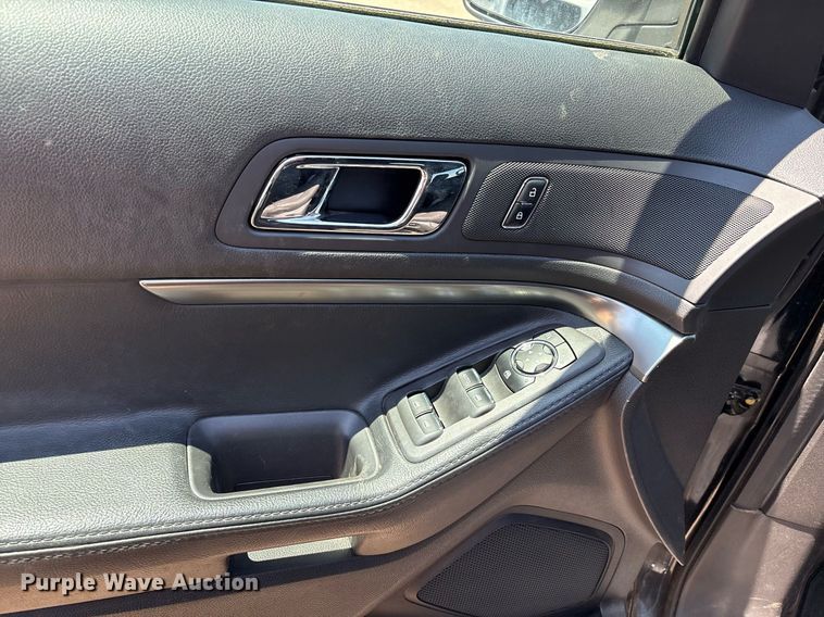 image for item EQ4600 2015 Ford Explorer Police Interceptor SUV