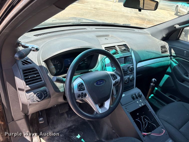 image for item EQ4600 2015 Ford Explorer Police Interceptor SUV