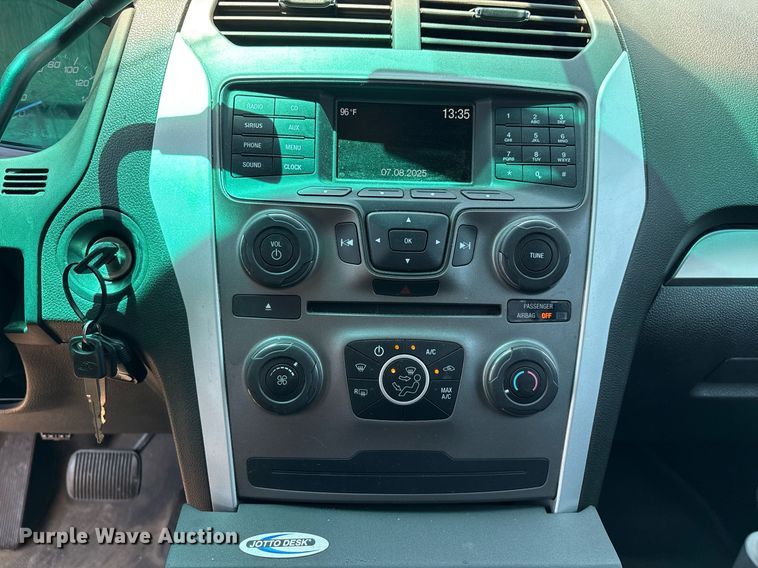 image for item EQ4600 2015 Ford Explorer Police Interceptor SUV