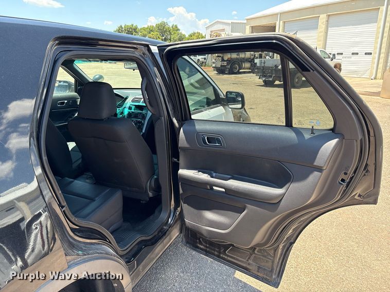 image for item EQ4600 2015 Ford Explorer Police Interceptor SUV