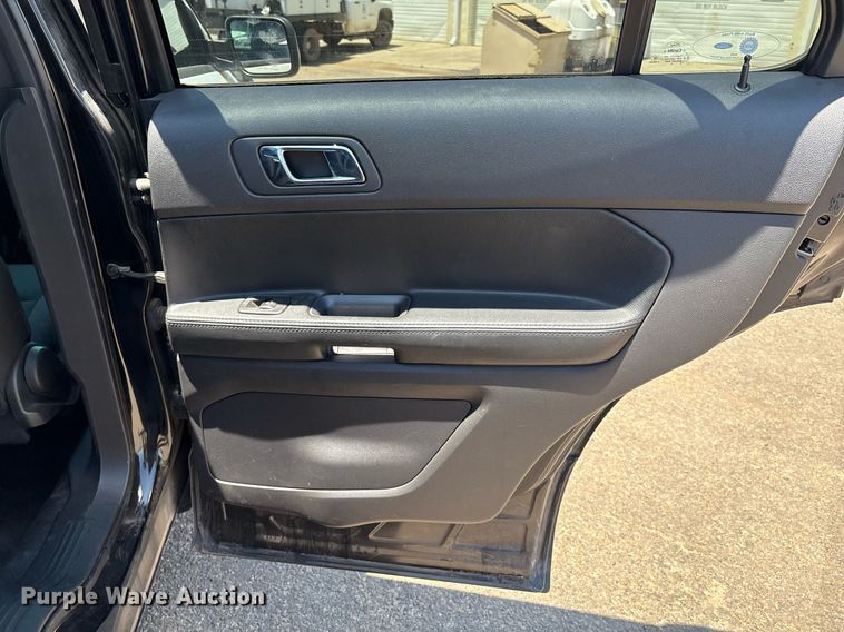 image for item EQ4600 2015 Ford Explorer Police Interceptor SUV