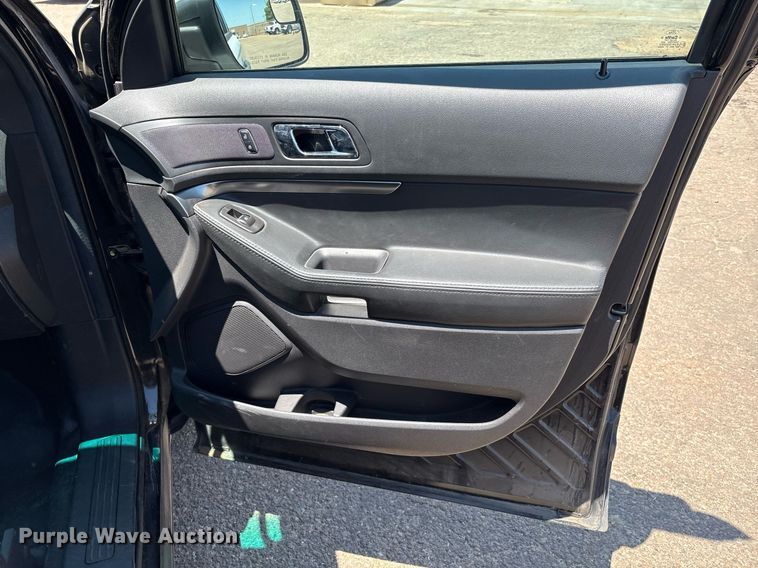 image for item EQ4600 2015 Ford Explorer Police Interceptor SUV