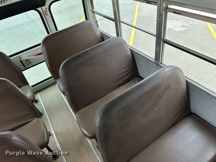 image for item EQ4854 2006 Blue Bird All American FE school bus