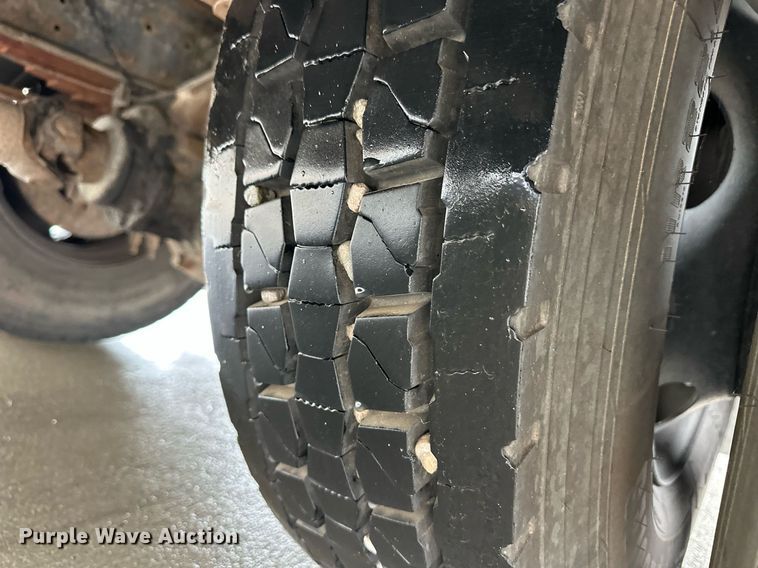 image for item EQ4854 2006 Blue Bird All American FE school bus