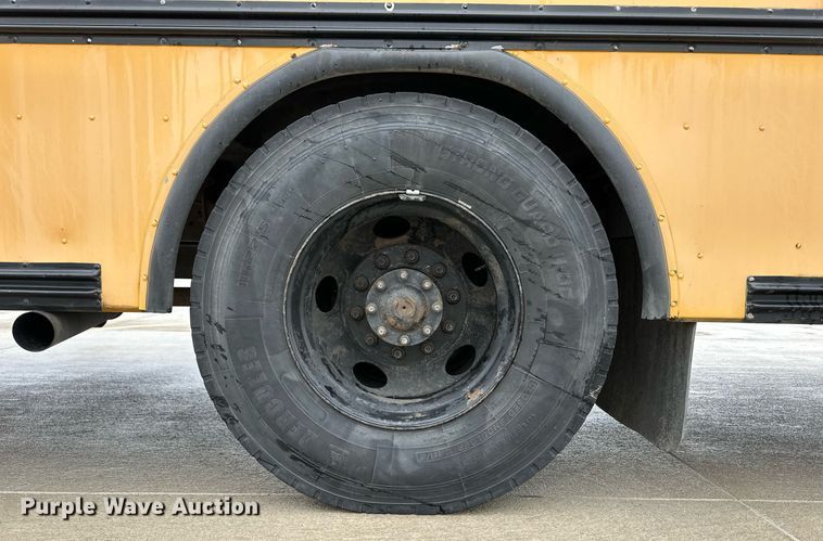 image for item EQ4854 2006 Blue Bird All American FE school bus