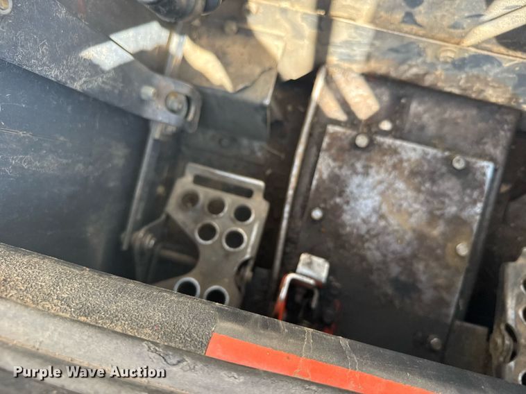 image for item ER2100 1995 Bobcat 853H skid steer loader