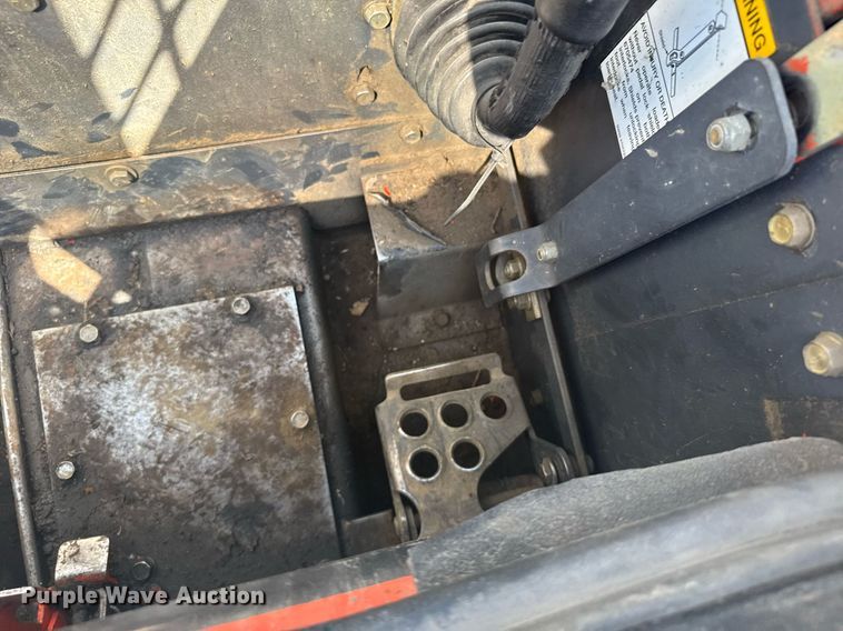image for item ER2100 1995 Bobcat 853H skid steer loader