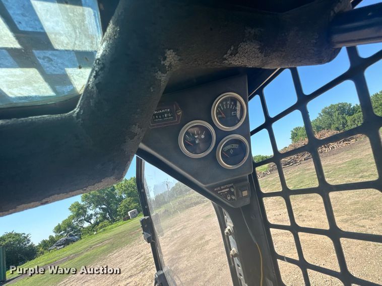 image for item ER2100 1995 Bobcat 853H skid steer loader