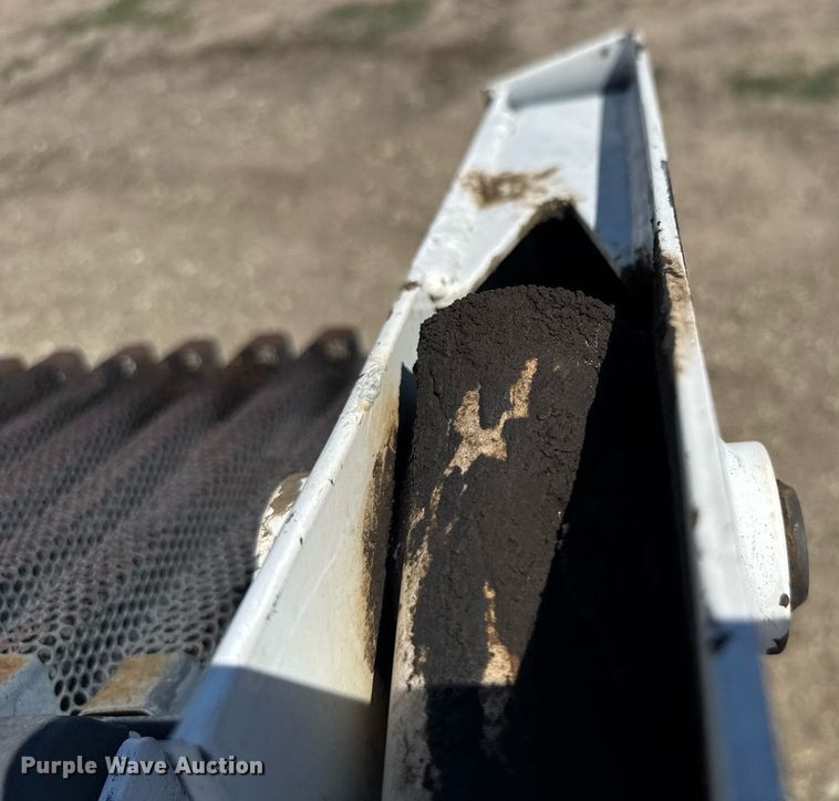 image for item ER2101 1993 Bobcat 742B skid steer loader