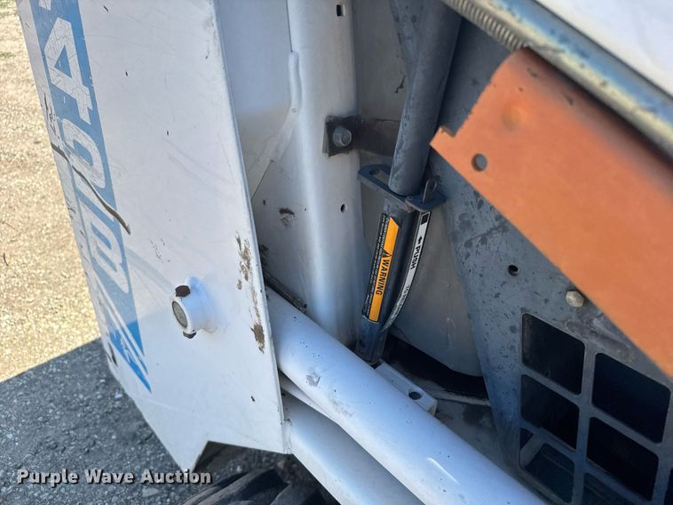 image for item ER2101 1993 Bobcat 742B skid steer loader