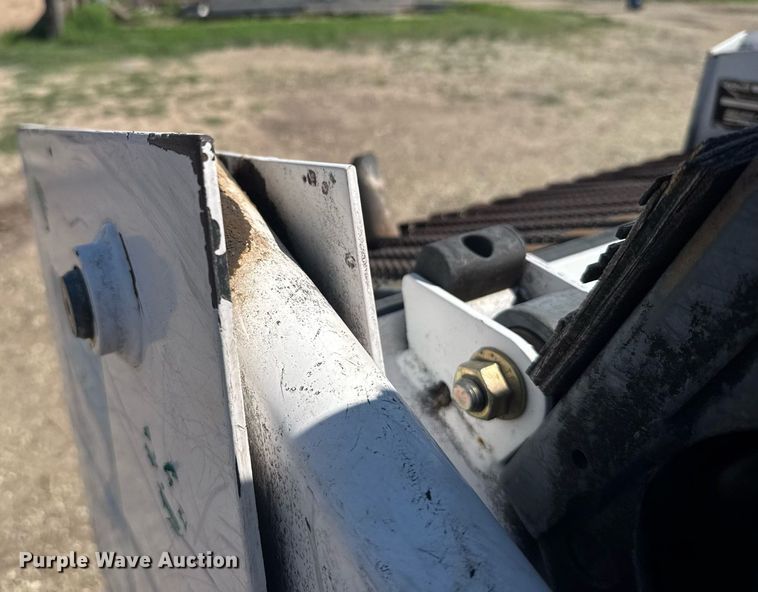 image for item ER2101 1993 Bobcat 742B skid steer loader