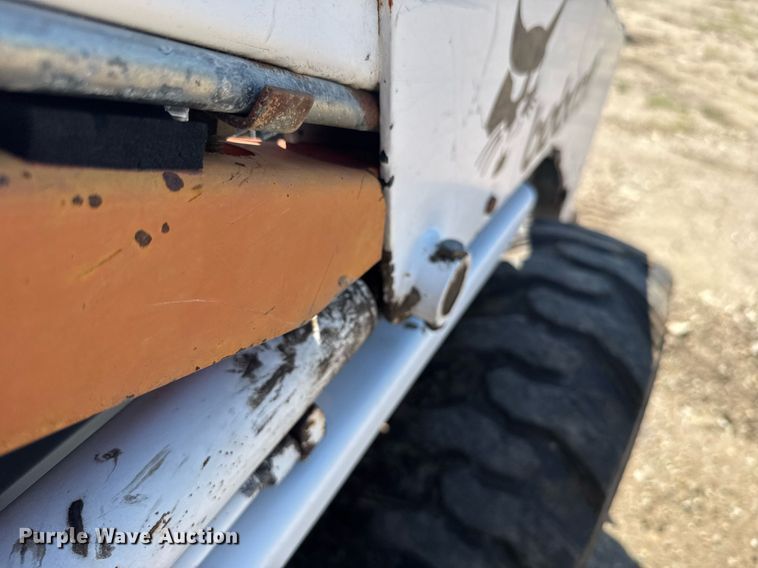 image for item ER2101 1993 Bobcat 742B skid steer loader