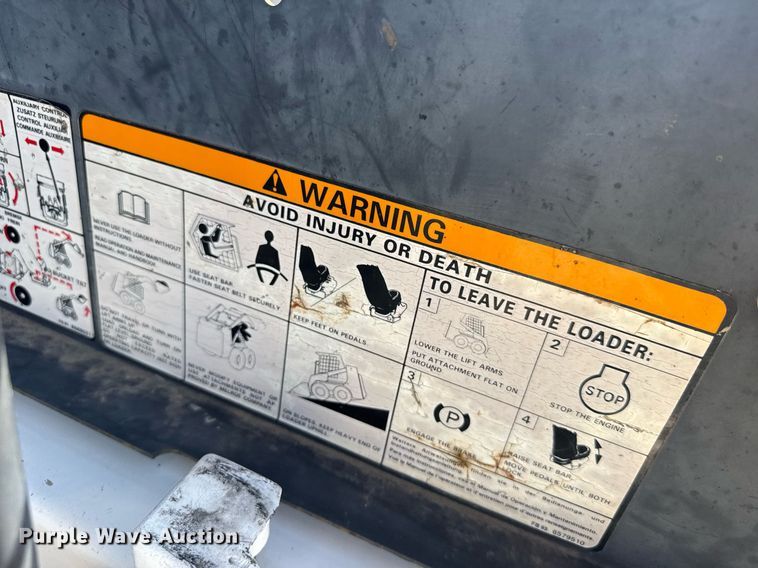 image for item ER2101 1993 Bobcat 742B skid steer loader