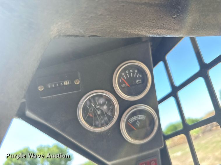 image for item ER2101 1993 Bobcat 742B skid steer loader