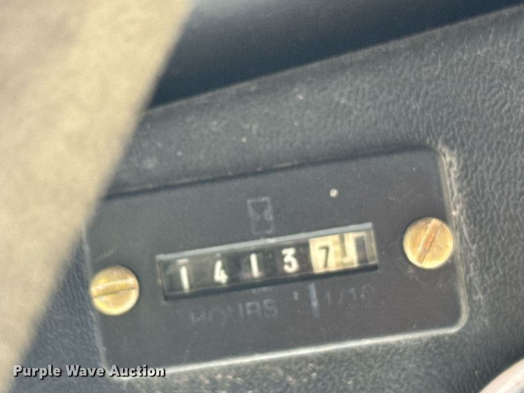 image for item ER2101 1993 Bobcat 742B skid steer loader