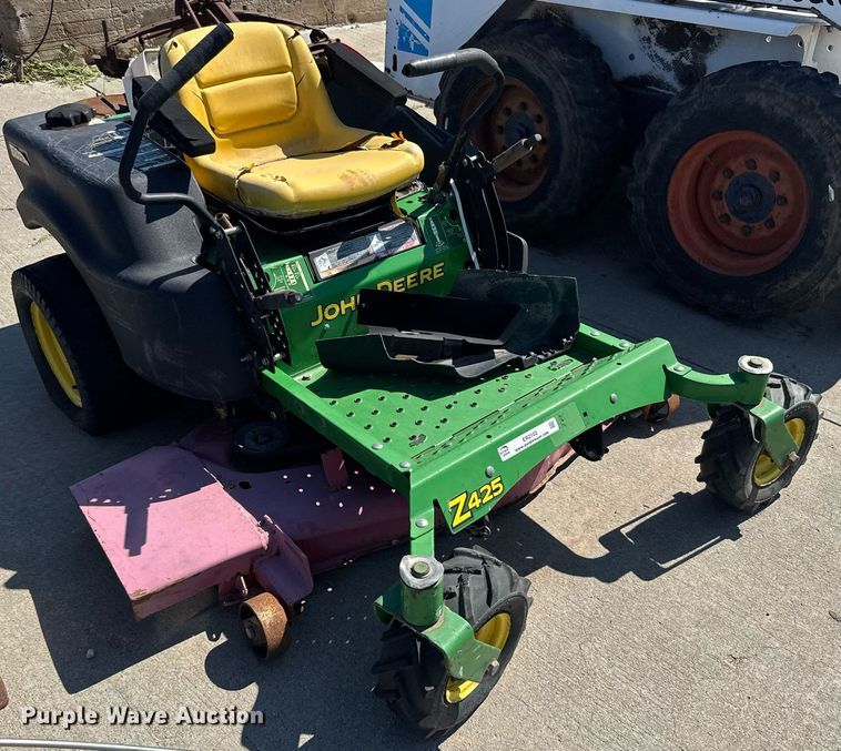 image for item ER2102 2008 John Deere Z425 ZTR lawn mower