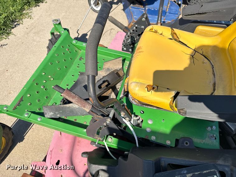 image for item ER2102 2008 John Deere Z425 ZTR lawn mower