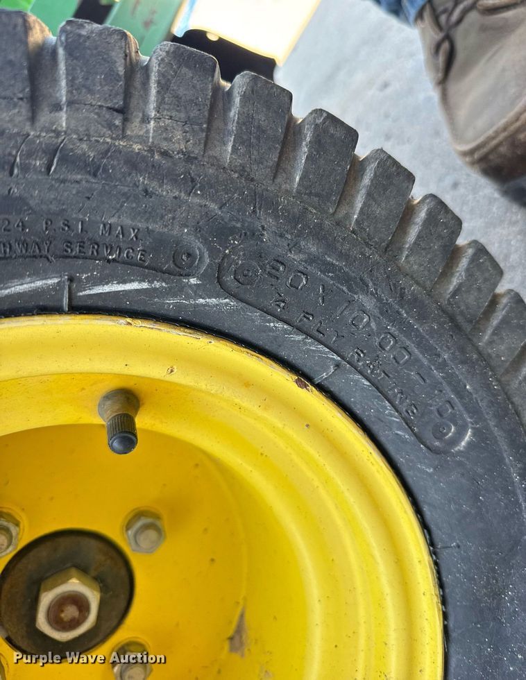 image for item ER2102 2008 John Deere Z425 ZTR lawn mower