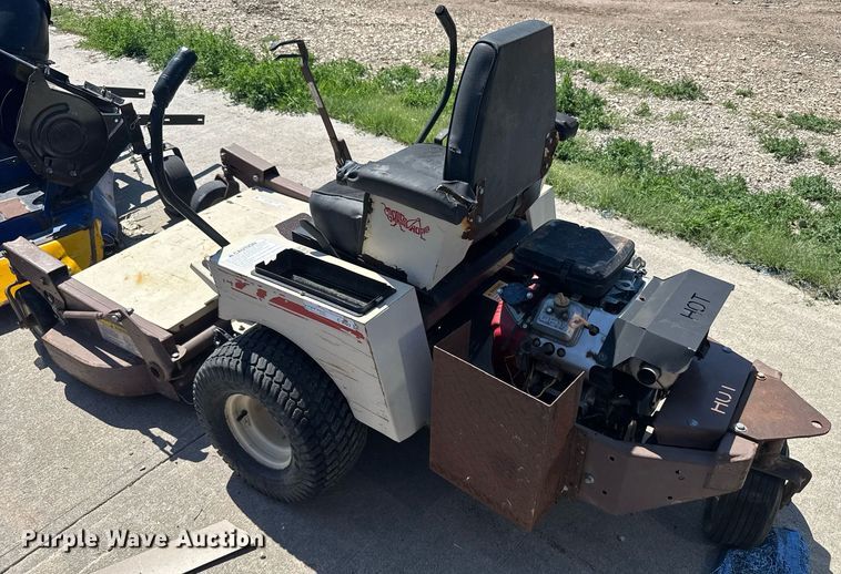 image for item ER2104 1996 Grasshopper 614 ZTR lawn mower