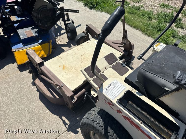 image for item ER2104 1996 Grasshopper 614 ZTR lawn mower