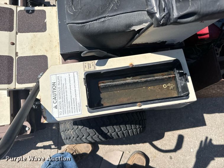 image for item ER2104 1996 Grasshopper 614 ZTR lawn mower