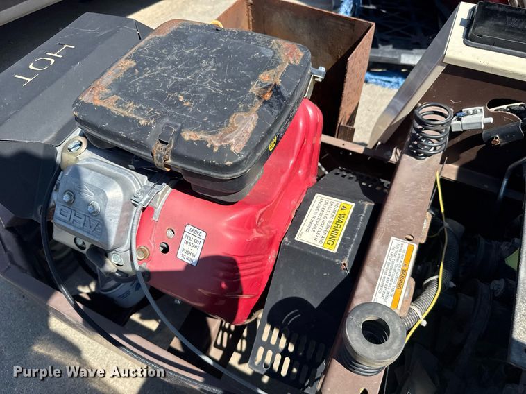 image for item ER2104 1996 Grasshopper 614 ZTR lawn mower