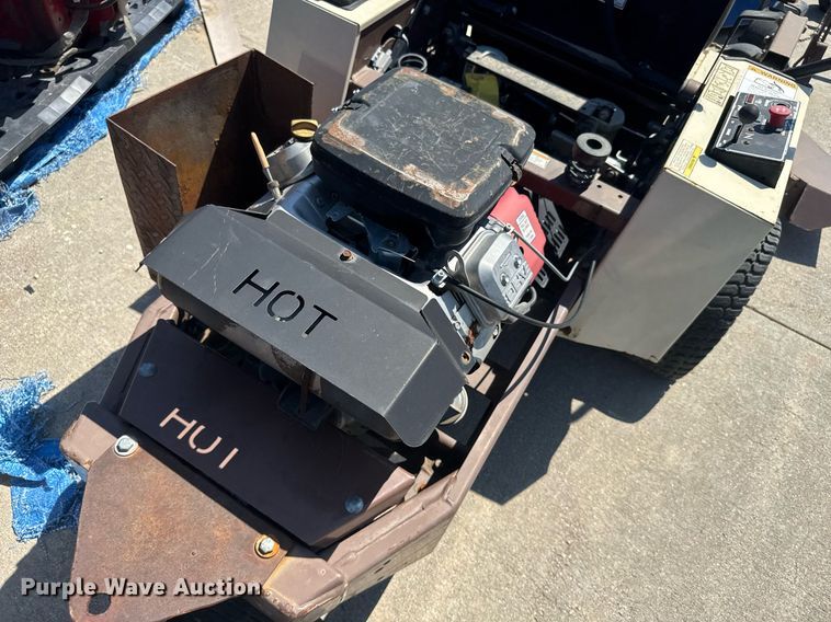 image for item ER2104 1996 Grasshopper 614 ZTR lawn mower