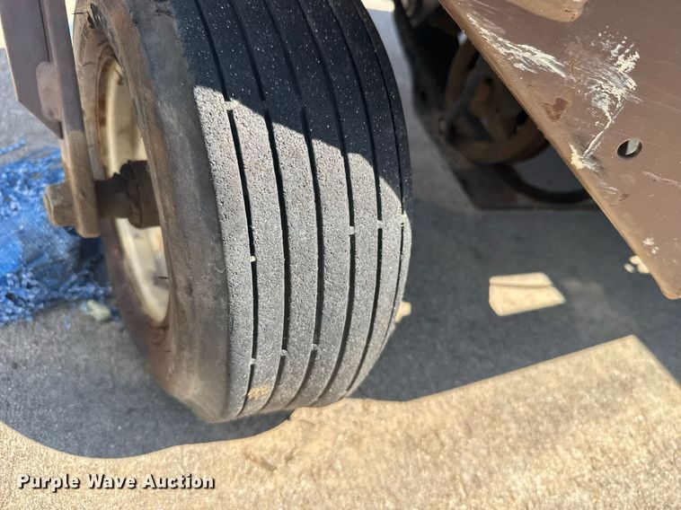 image for item ER2104 1996 Grasshopper 614 ZTR lawn mower