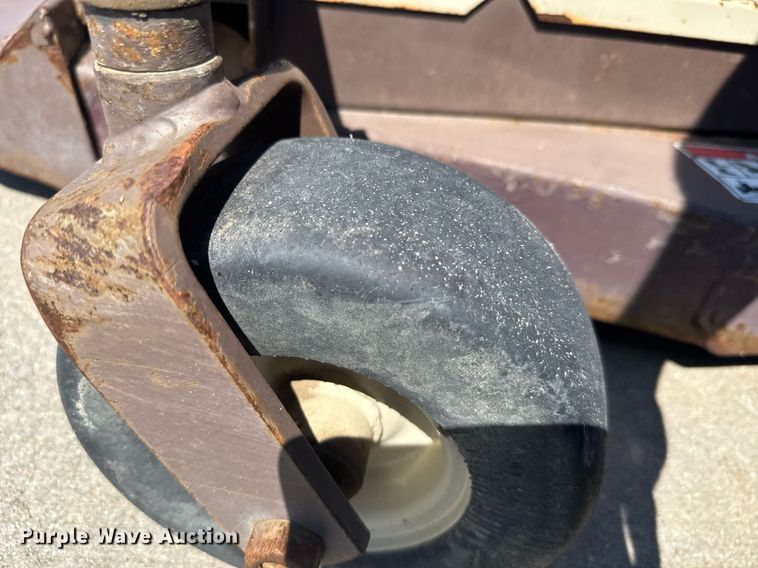 image for item ER2104 1996 Grasshopper 614 ZTR lawn mower