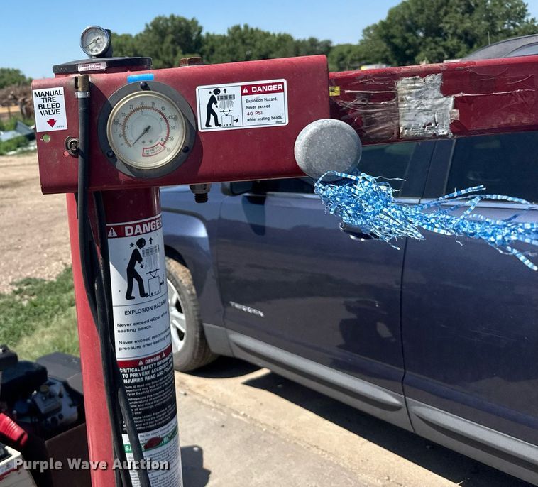 image for item ER2105 Coats tools