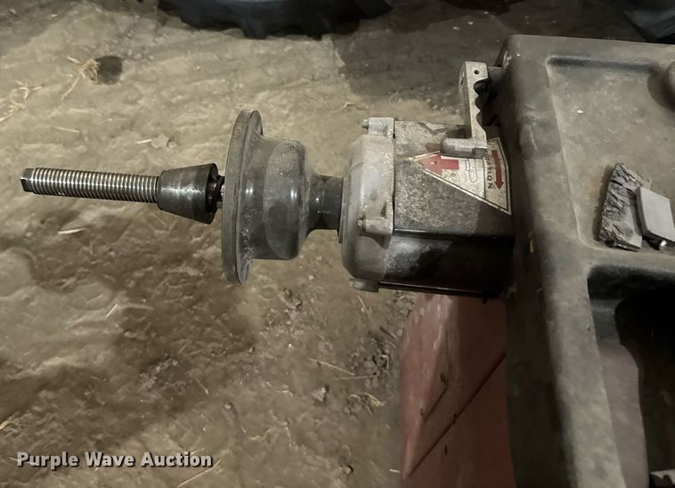 image for item ER2105 Coats tools