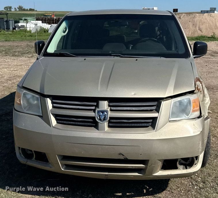 image for item ER2107 2010 Dodge Grand Caravan van