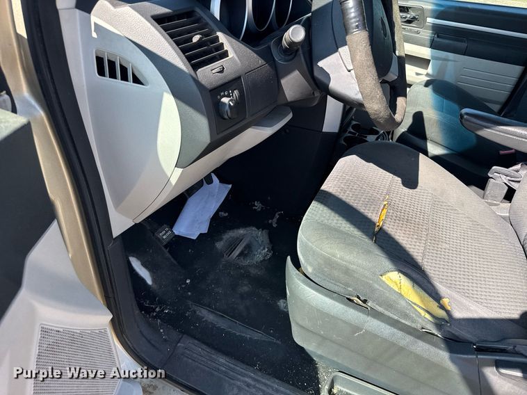 image for item ER2107 2010 Dodge Grand Caravan van