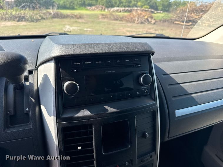 image for item ER2107 2010 Dodge Grand Caravan van