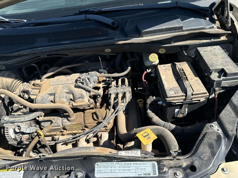 image for item ER2107 2010 Dodge Grand Caravan van