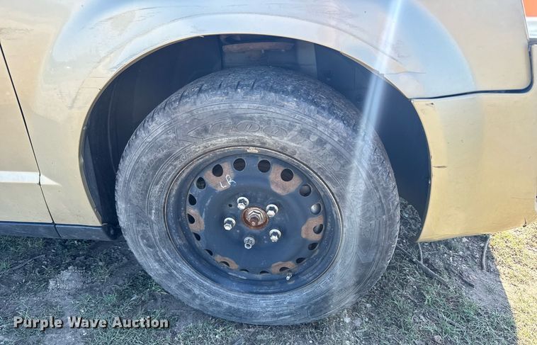 image for item ER2107 2010 Dodge Grand Caravan van