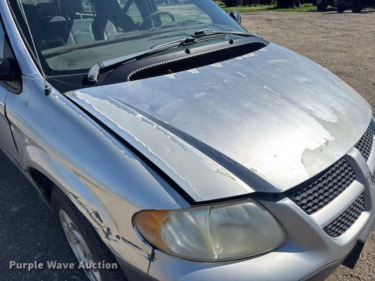 image for item ER2108 2003 Dodge Caravan van