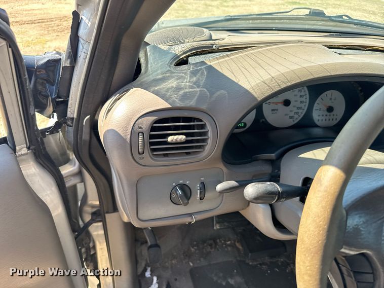 image for item ER2108 2003 Dodge Caravan van