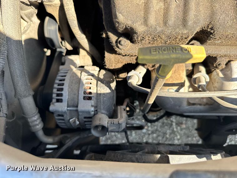 image for item ER2108 2003 Dodge Caravan van