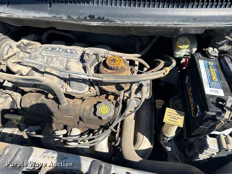 image for item ER2108 2003 Dodge Caravan van