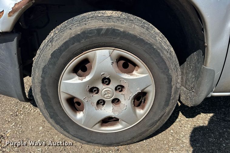 image for item ER2108 2003 Dodge Caravan van