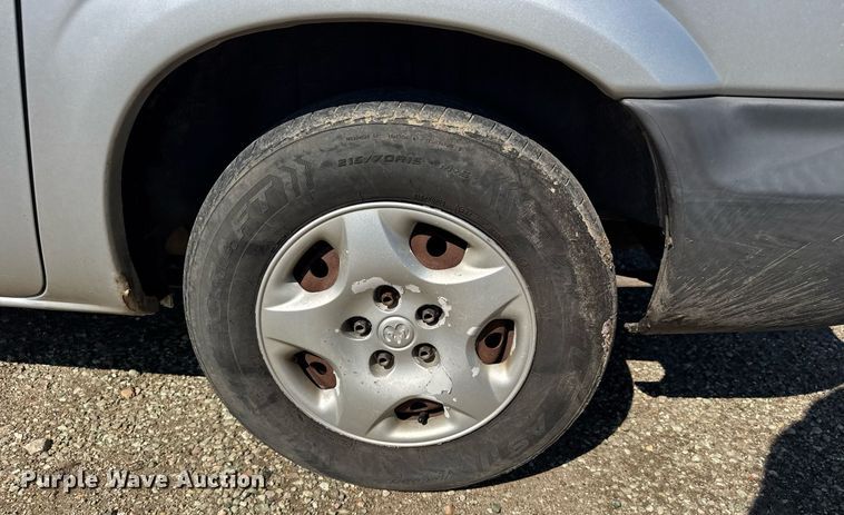 image for item ER2108 2003 Dodge Caravan van