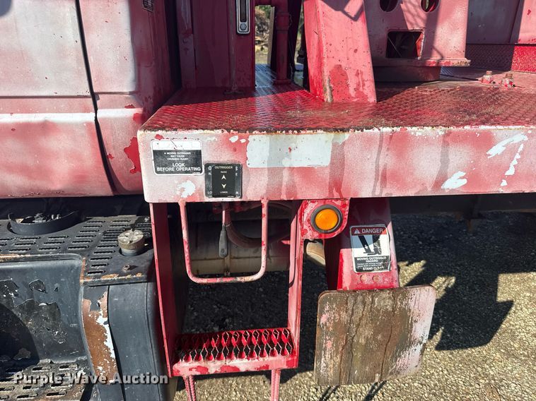 image for item ER2110 1992 Chevrolet Kodiak C6500 forestry bucket truck