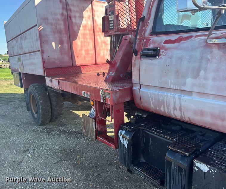 image for item ER2110 1992 Chevrolet Kodiak C6500 forestry bucket truck