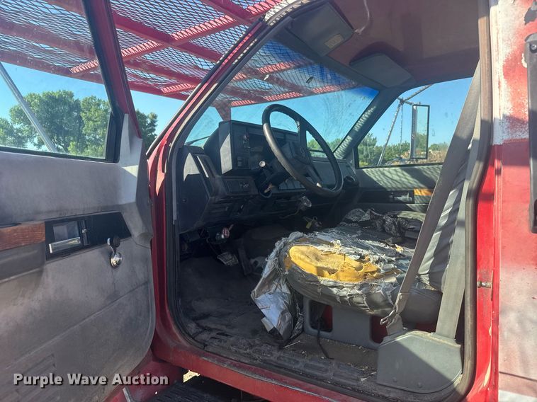 image for item ER2110 1992 Chevrolet Kodiak C6500 forestry bucket truck